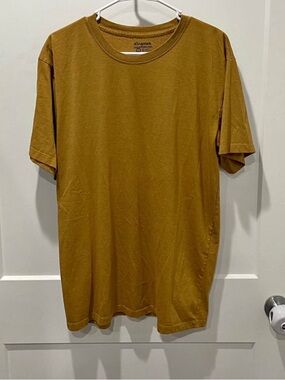 Classic Men's Kingsted Mustard Crew Neck T-Shirt